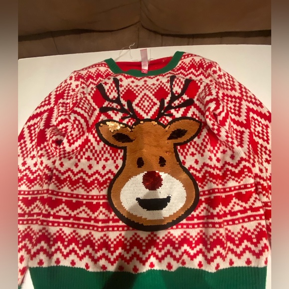 Woman’s Christmas sweater - Picture 9 of 9